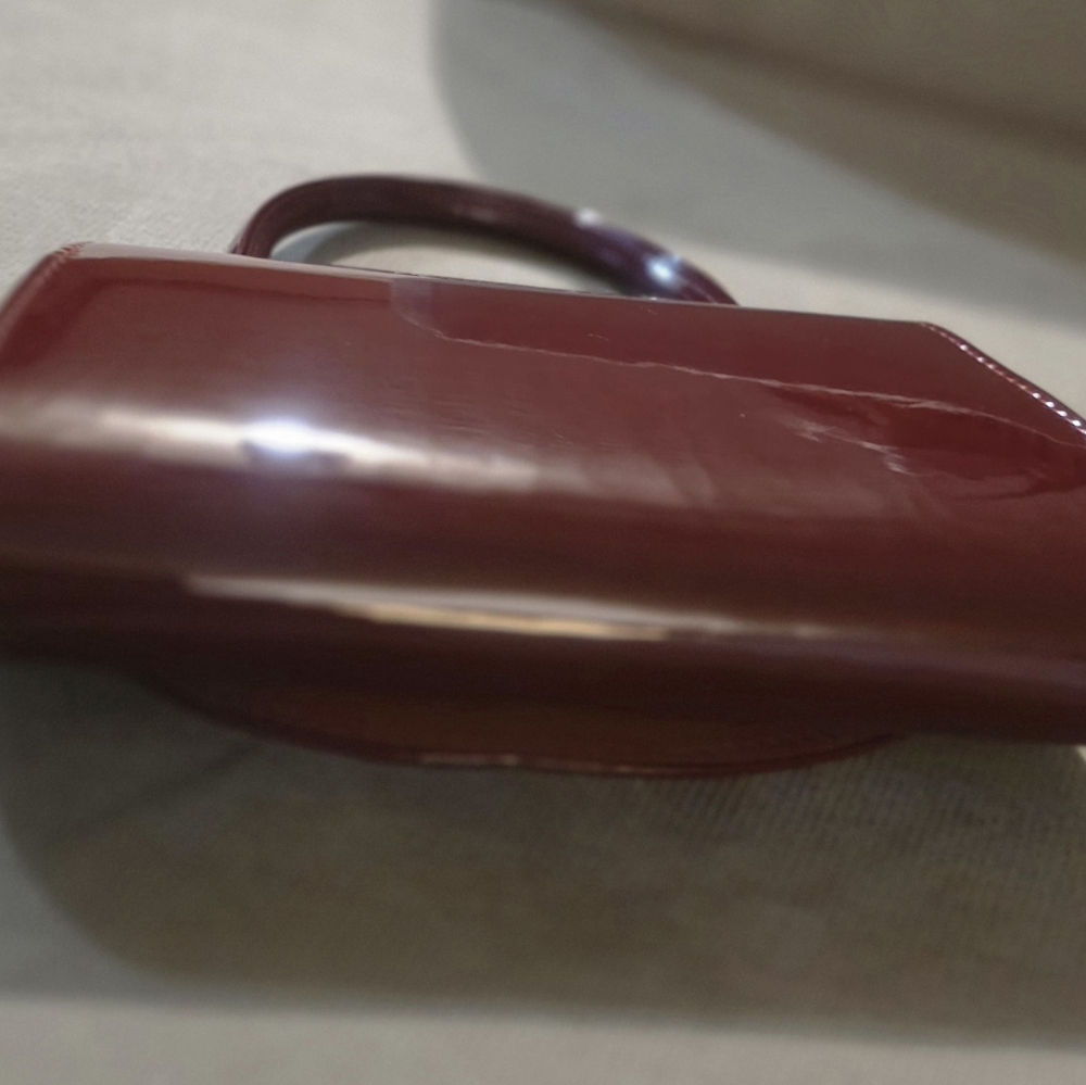 Elegant Mini Burgandy Clutch! - Picture 10 of 14